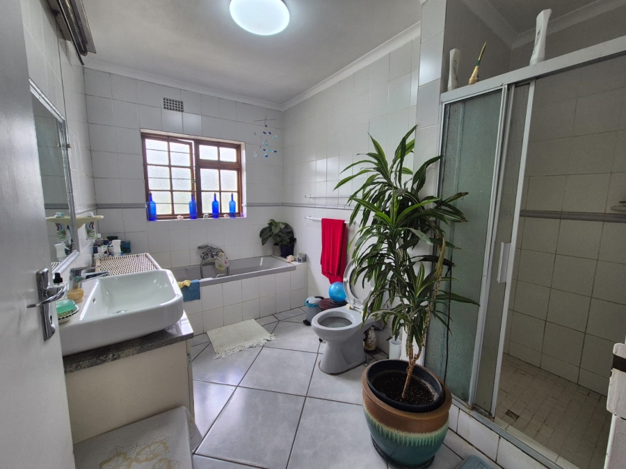 3 Bedroom Property for Sale in Tierfontein AH Western Cape